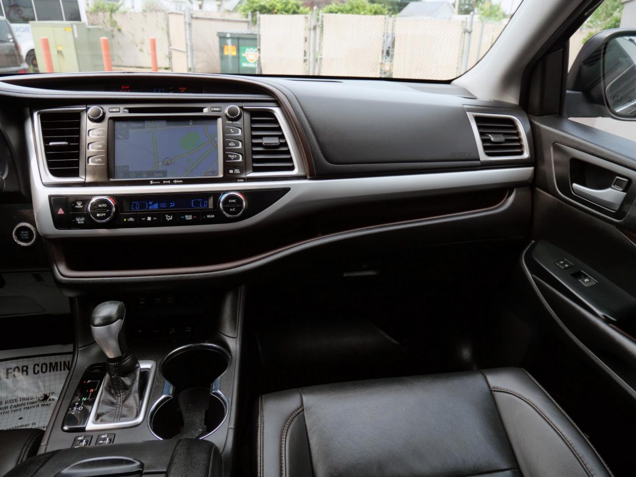 Toyota Highlander XLE V6 AWD (Natl) 2019