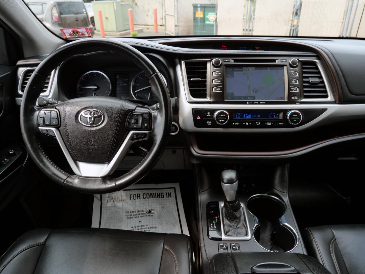 Toyota Highlander XLE V6 AWD (Natl) 2019