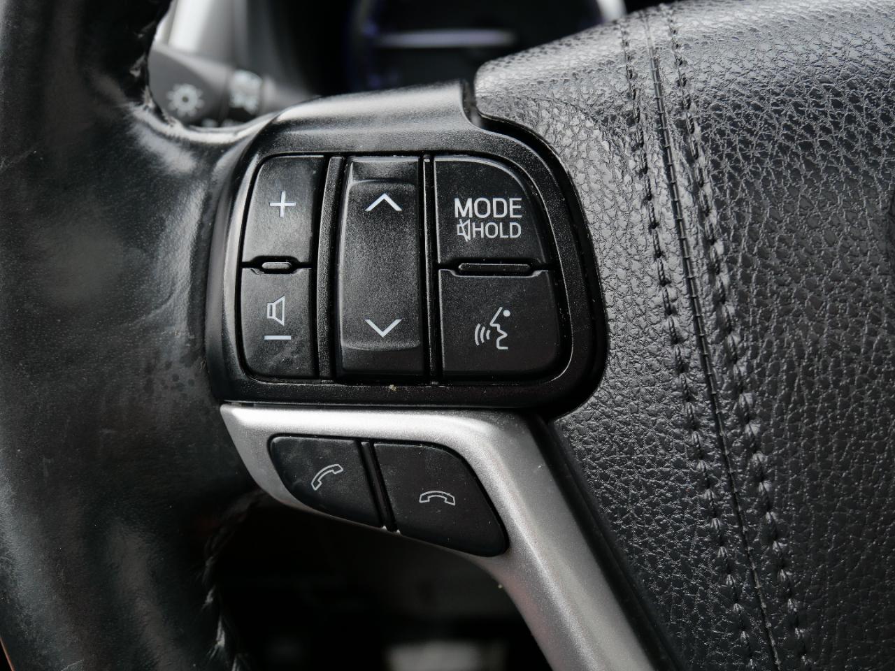 Toyota Highlander XLE V6 AWD (Natl) 2019