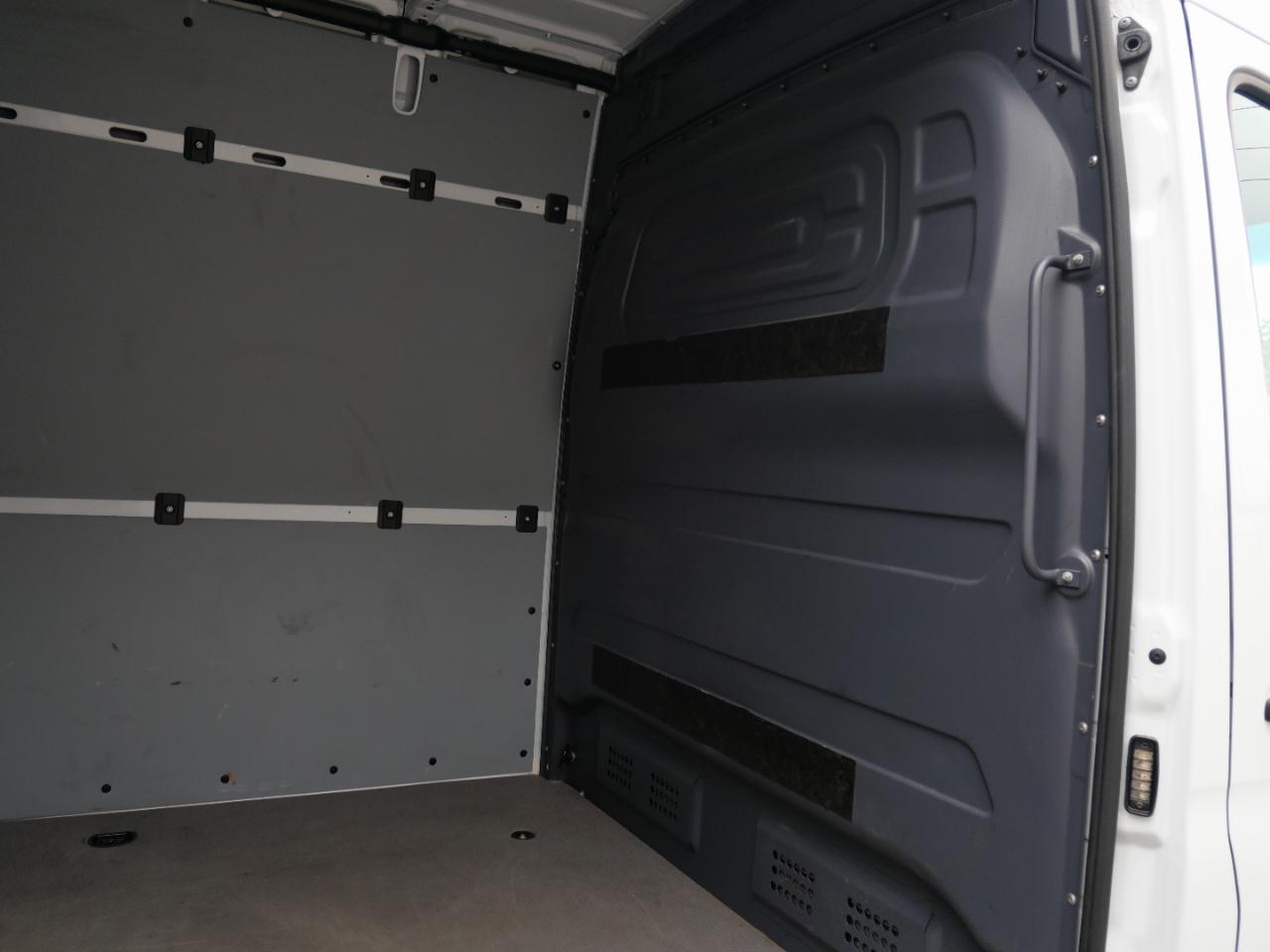 Mercedes-Benz Sprinter Cargo Van 2500 Standard Roof I4 Diesel 144" RWD 2025