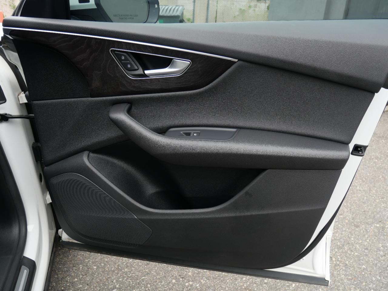 Audi Q8 Premium 55 TFSI quattro 2023