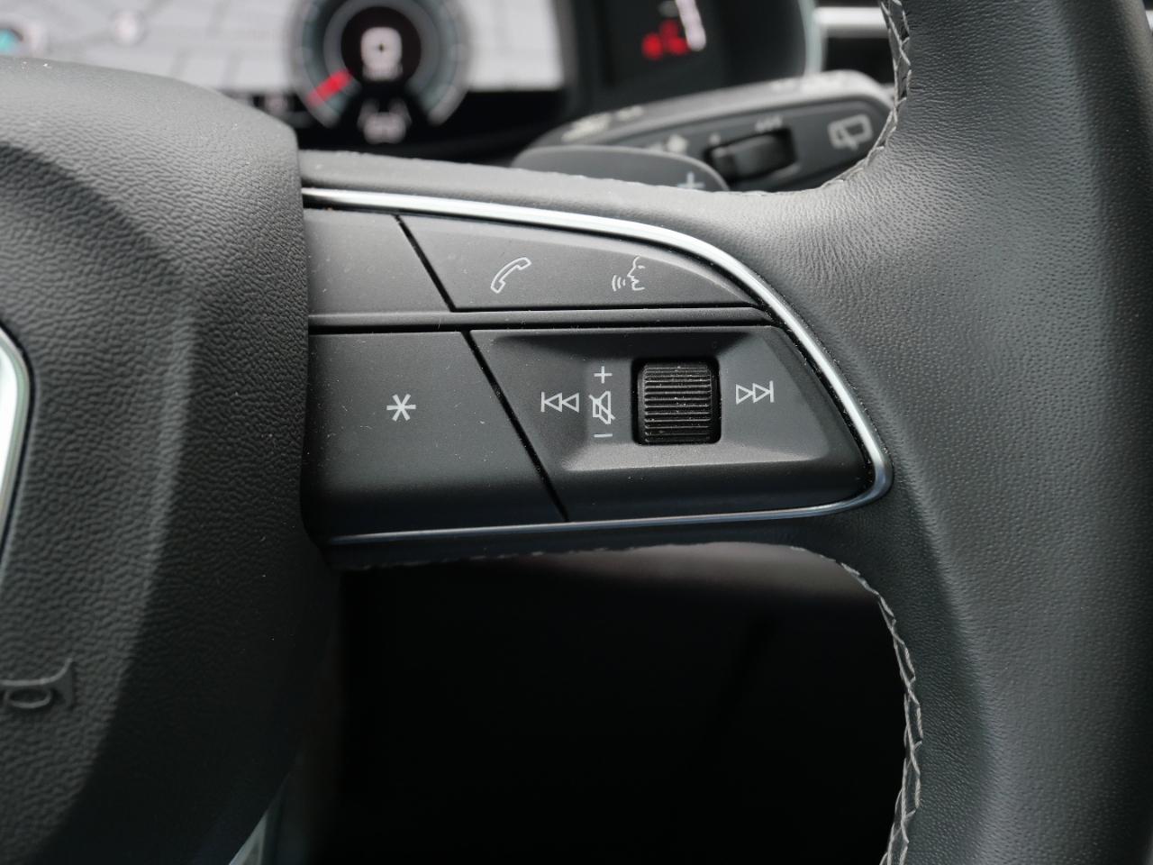 Audi Q8 Premium 55 TFSI quattro 2023