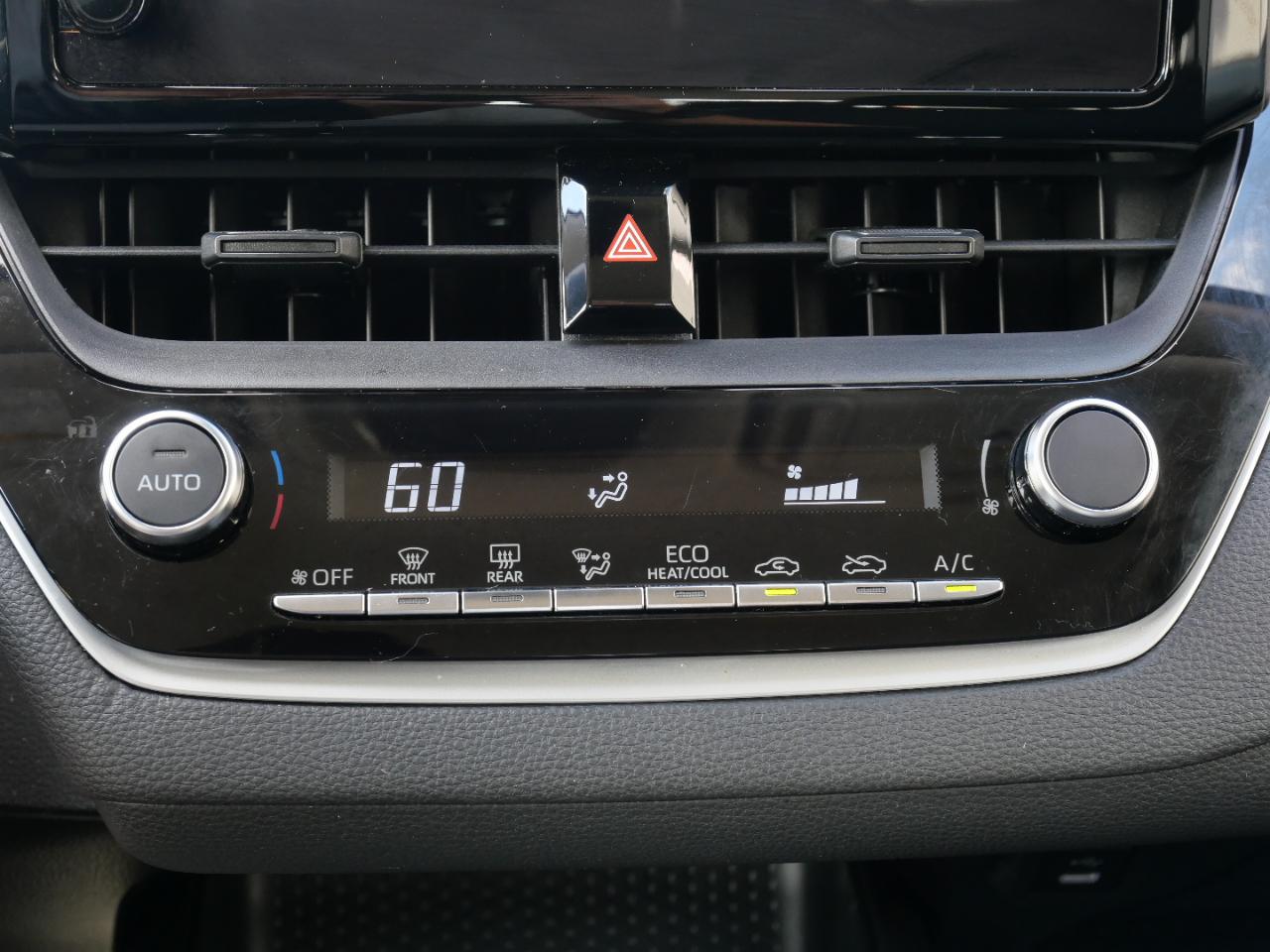 Toyota Corolla Hybrid LE AWD (Natl) 2024