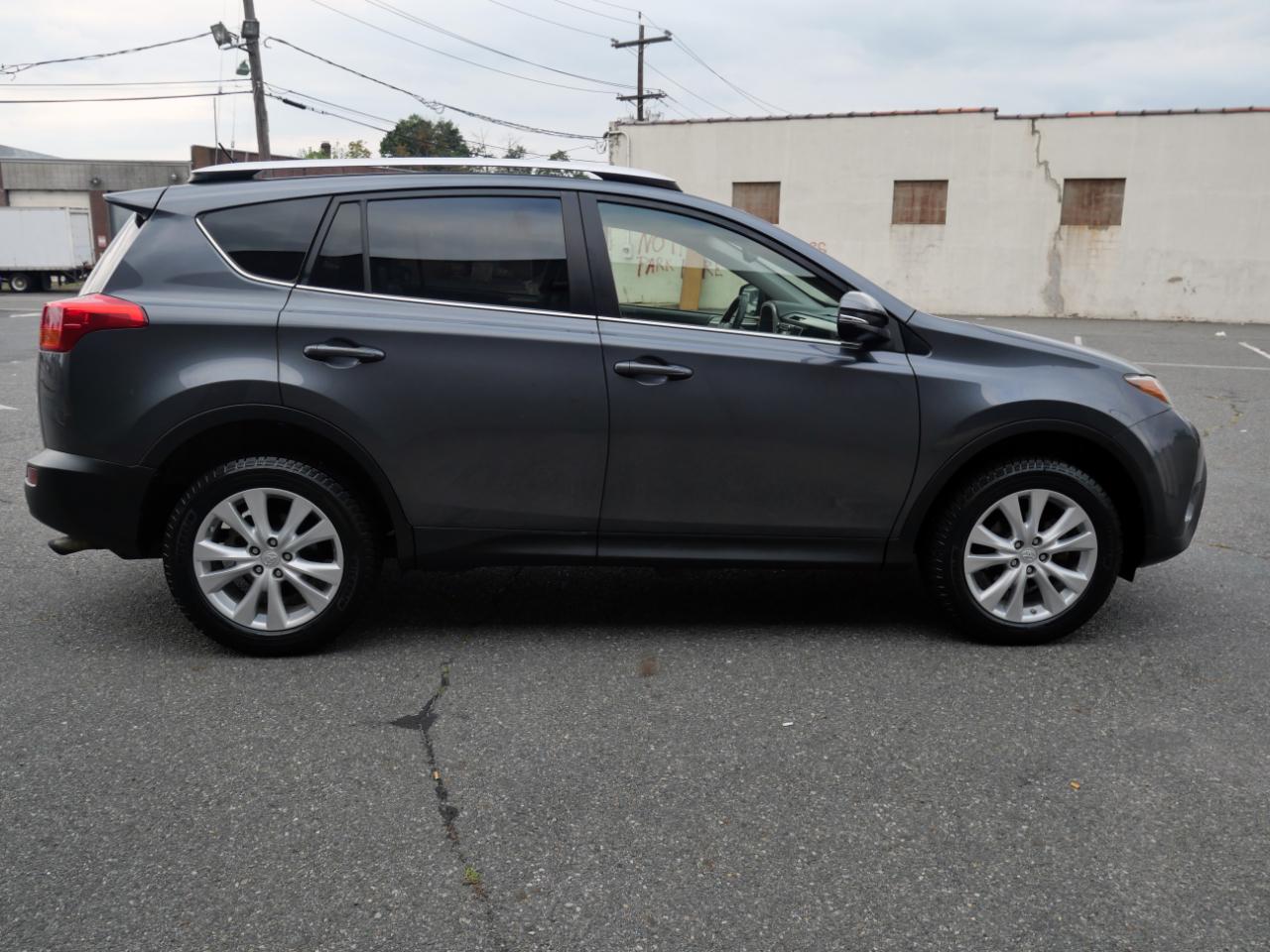 Toyota RAV4 AWD 4dr Limited (Natl) 2015