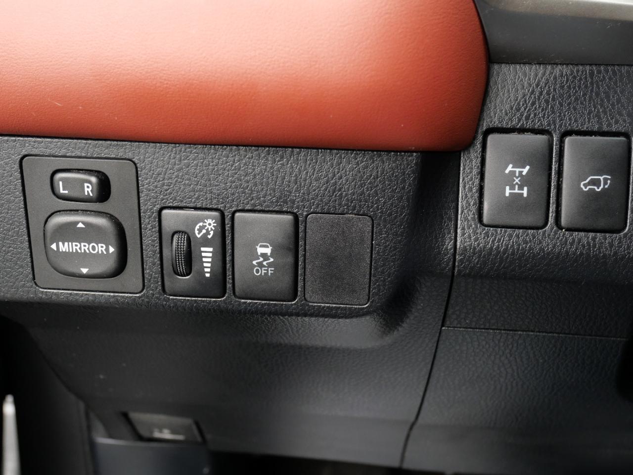 Toyota RAV4 AWD 4dr Limited (Natl) 2015