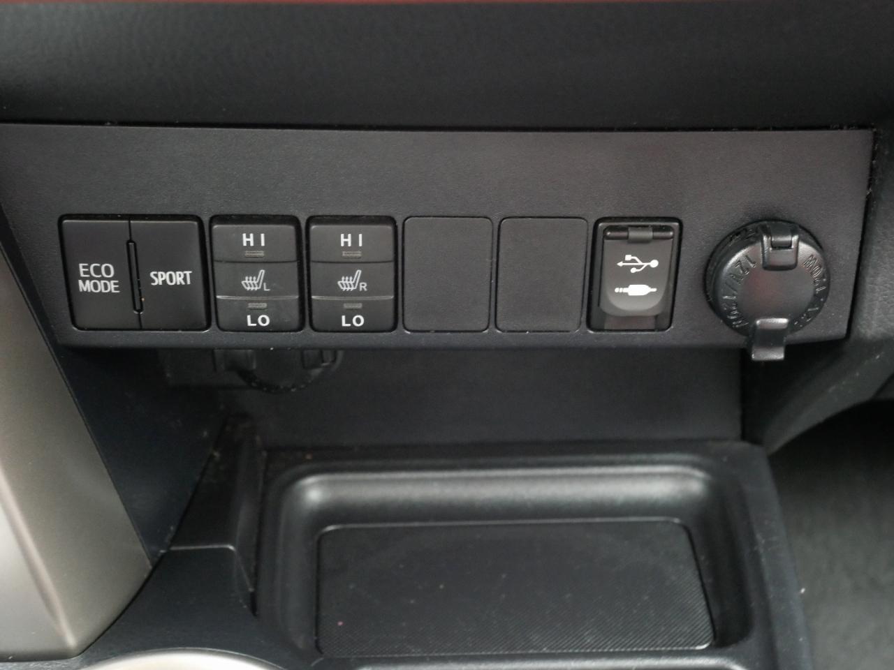 Toyota RAV4 AWD 4dr Limited (Natl) 2015