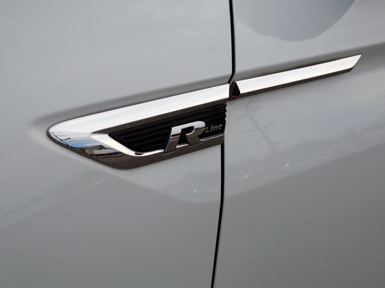 Volkswagen Tiguan 2.0T SE R-Line Black 4MOTION 2021