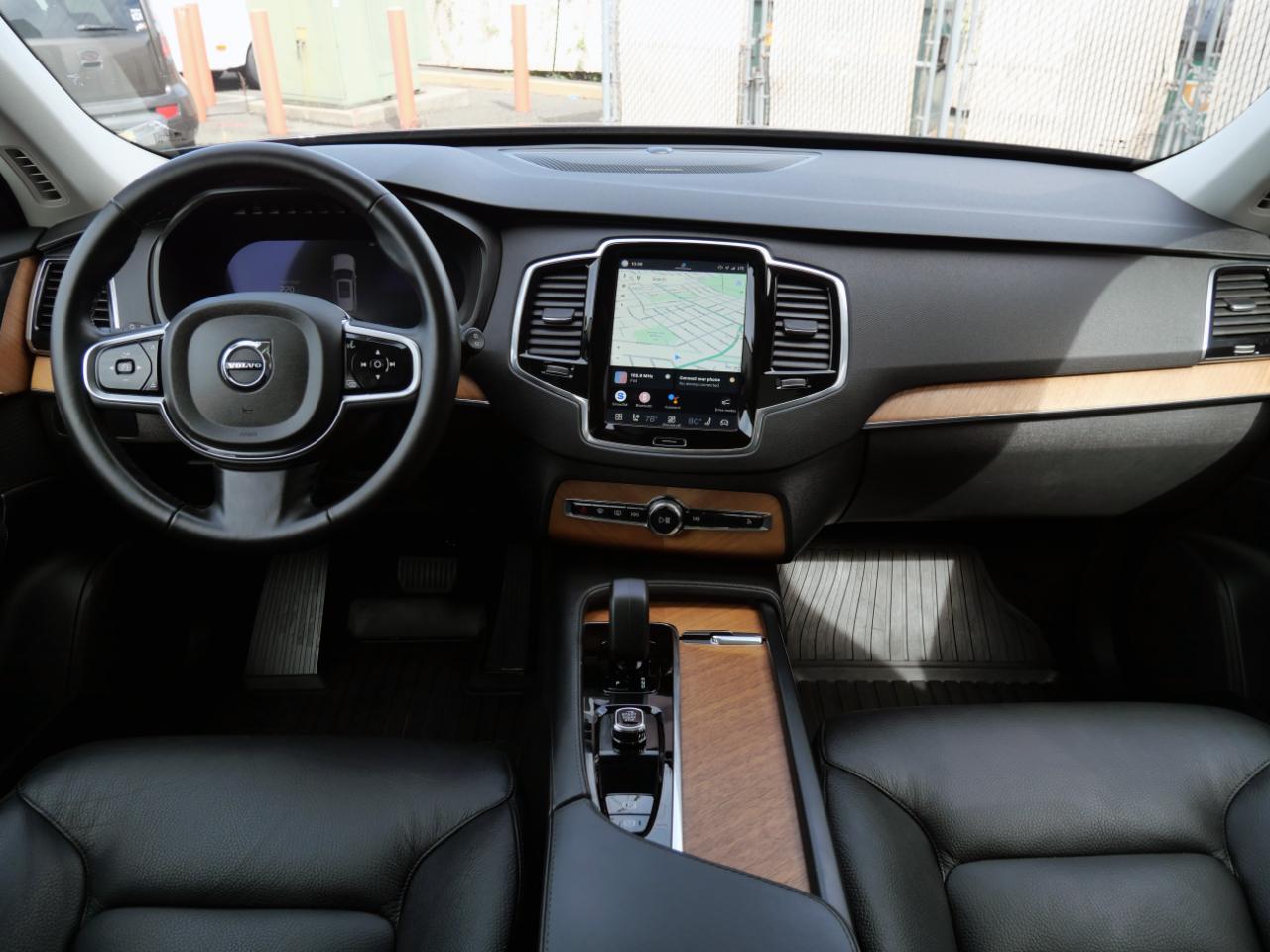 Volvo XC90 B6 AWD Plus Bright Theme 7P 2024