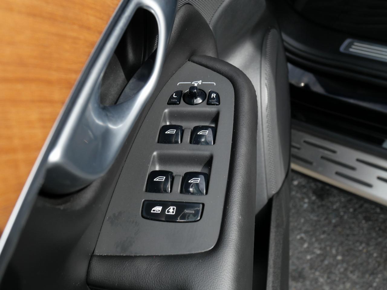 Volvo XC90 B6 AWD Plus Bright Theme 7P 2024