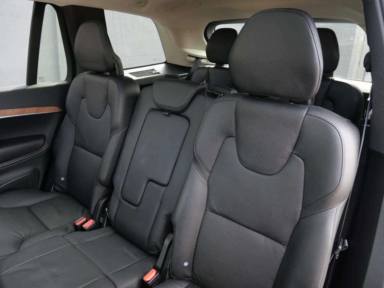 Volvo XC90 B6 AWD Plus Bright Theme 7P 2024