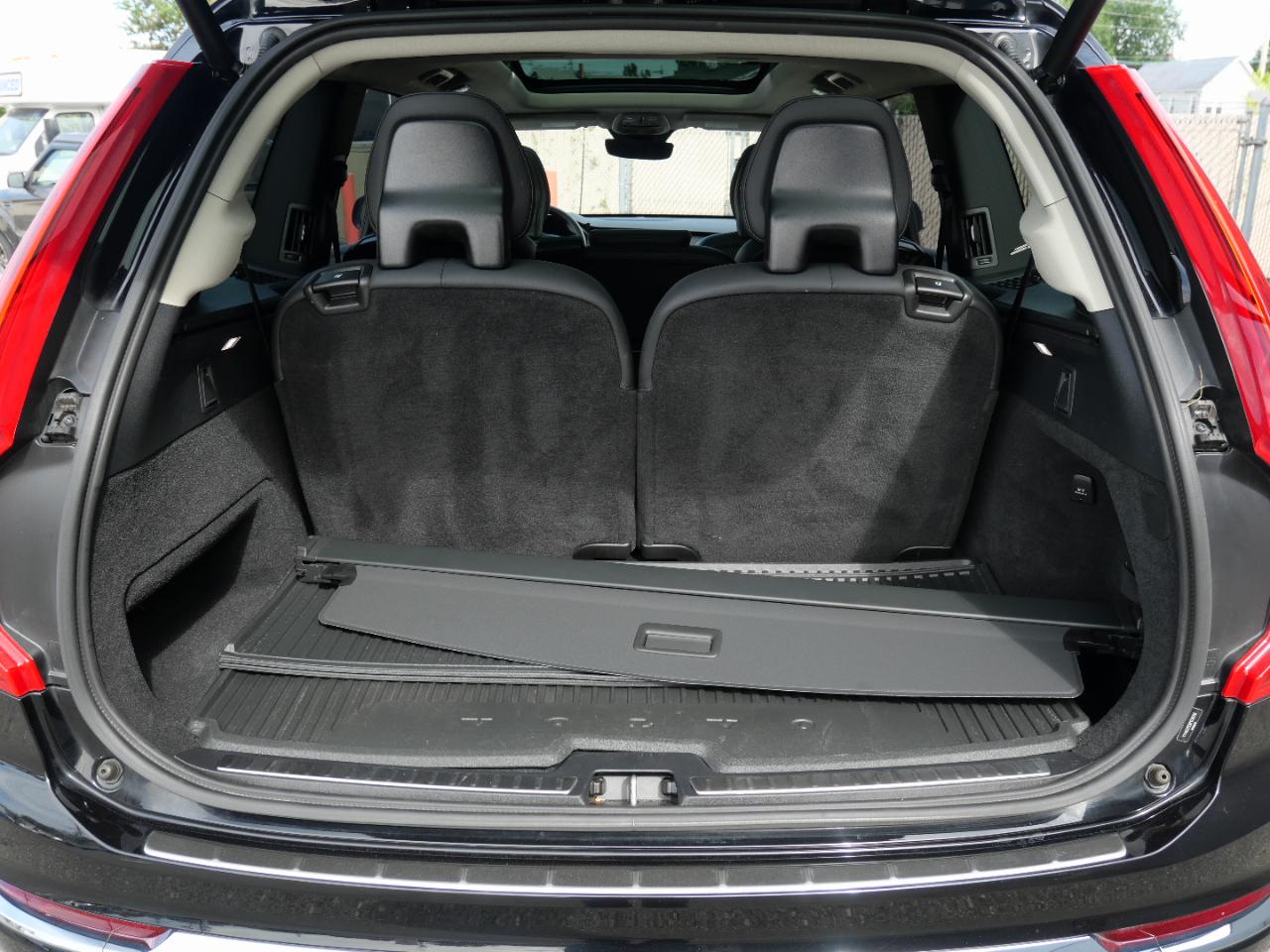 Volvo XC90 B6 AWD Plus Bright Theme 7P 2024