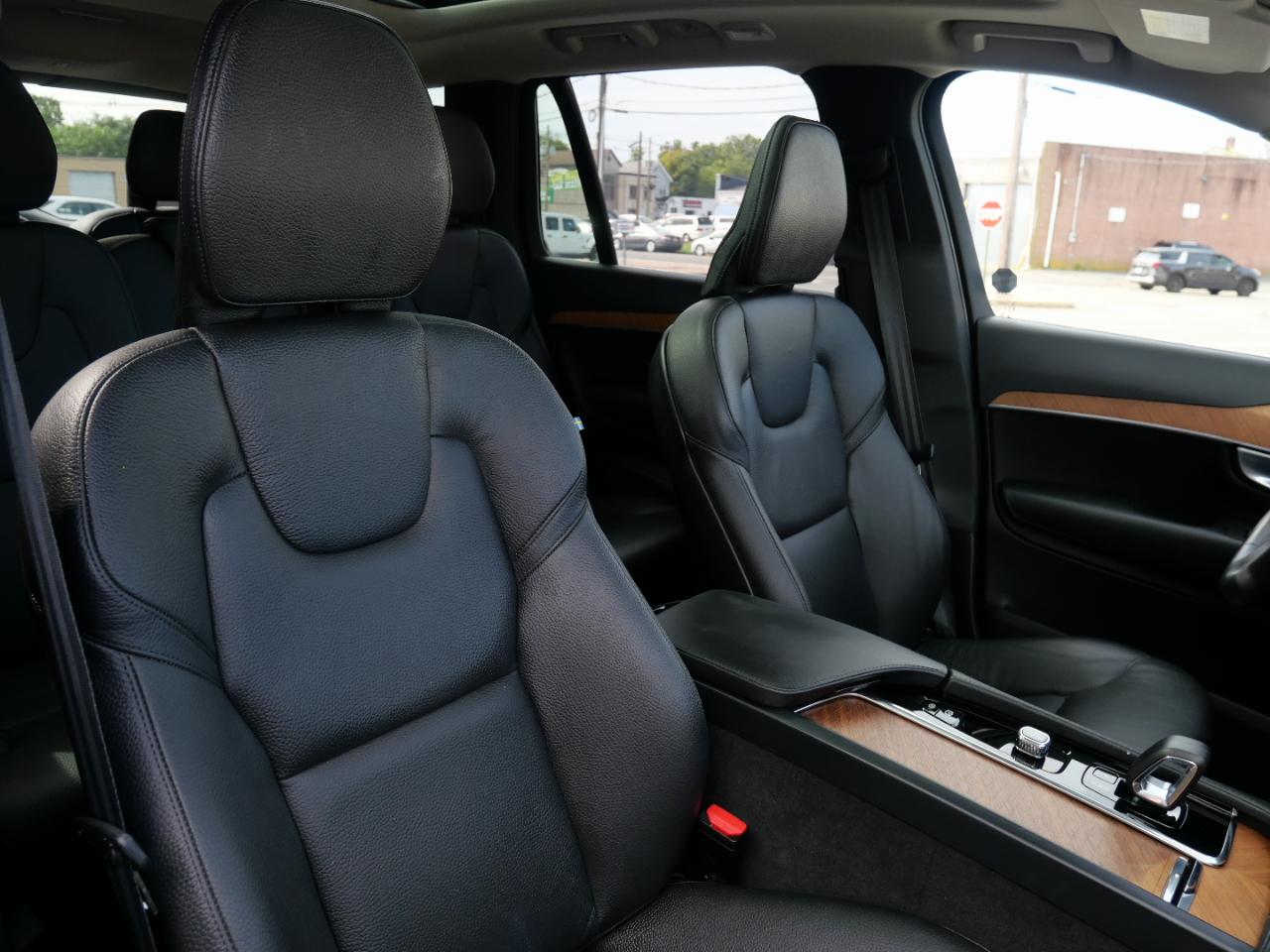 Volvo XC90 B6 AWD Plus Bright Theme 7P 2024