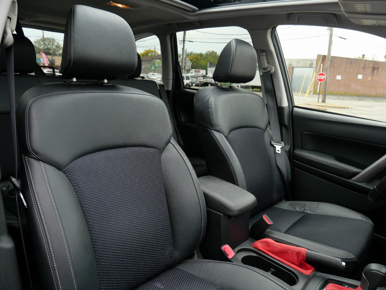 Subaru Forester 2.0XT Premium CVT 2017
