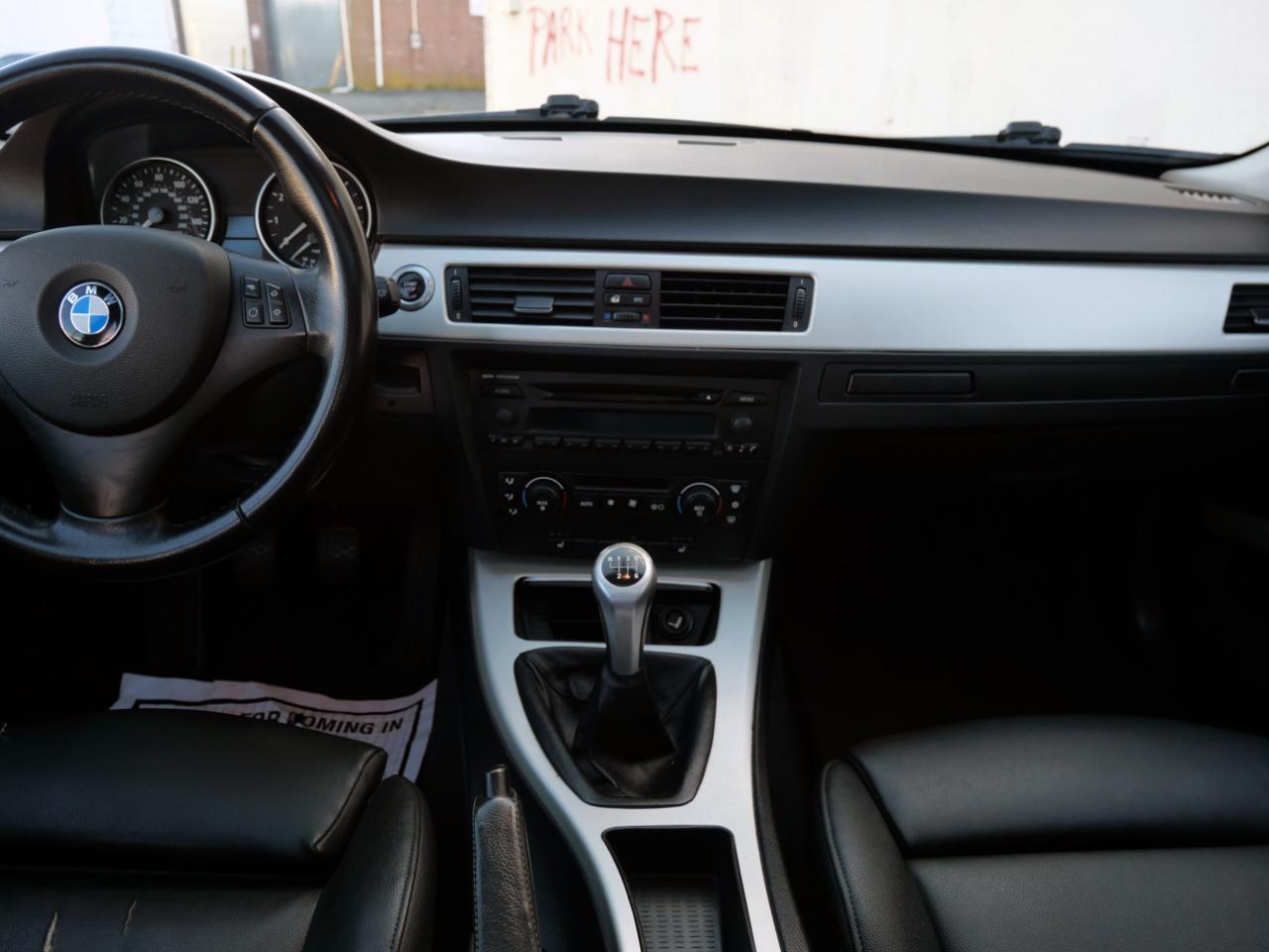 BMW 3 Series 325xi 4dr Sdn AWD 2006