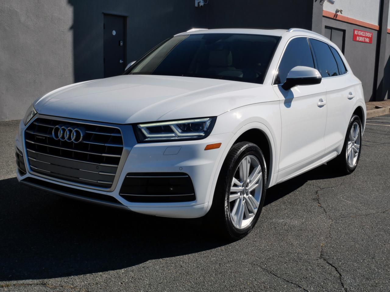 2019 Audi Q5 Premium Plus 45 TFSI quattro