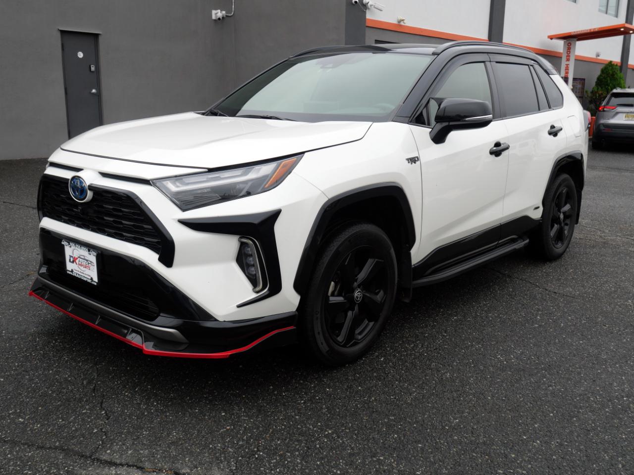 Toyota RAV4 Hybrid XSE AWD (Natl) 2022