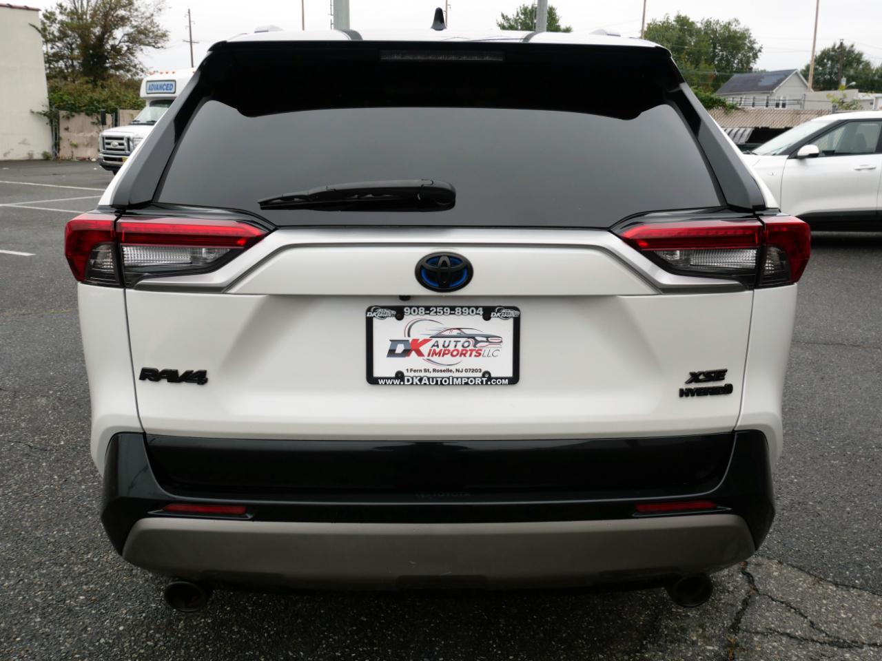 Toyota RAV4 Hybrid XSE AWD (Natl) 2022