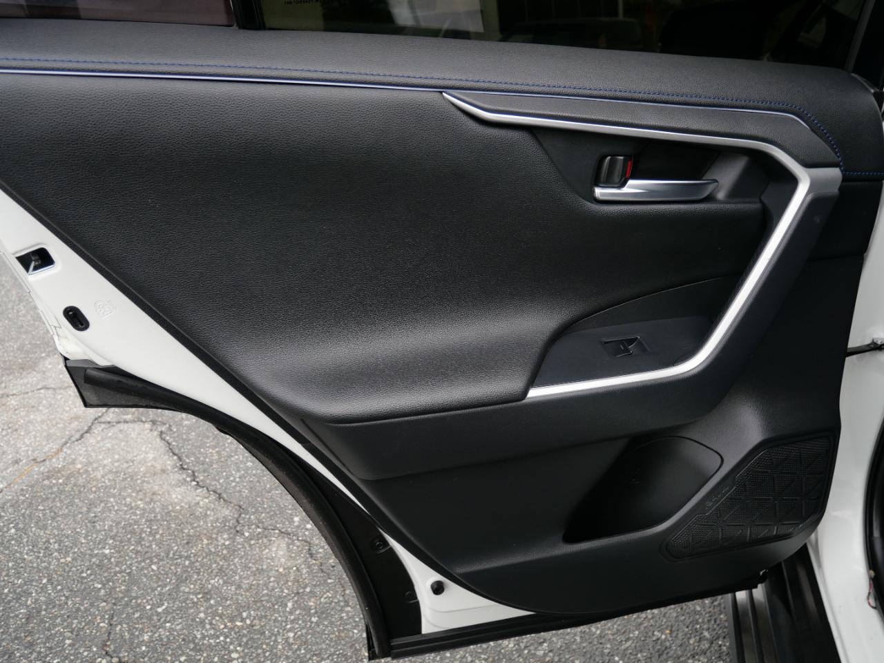 Toyota RAV4 Hybrid XSE AWD (Natl) 2022