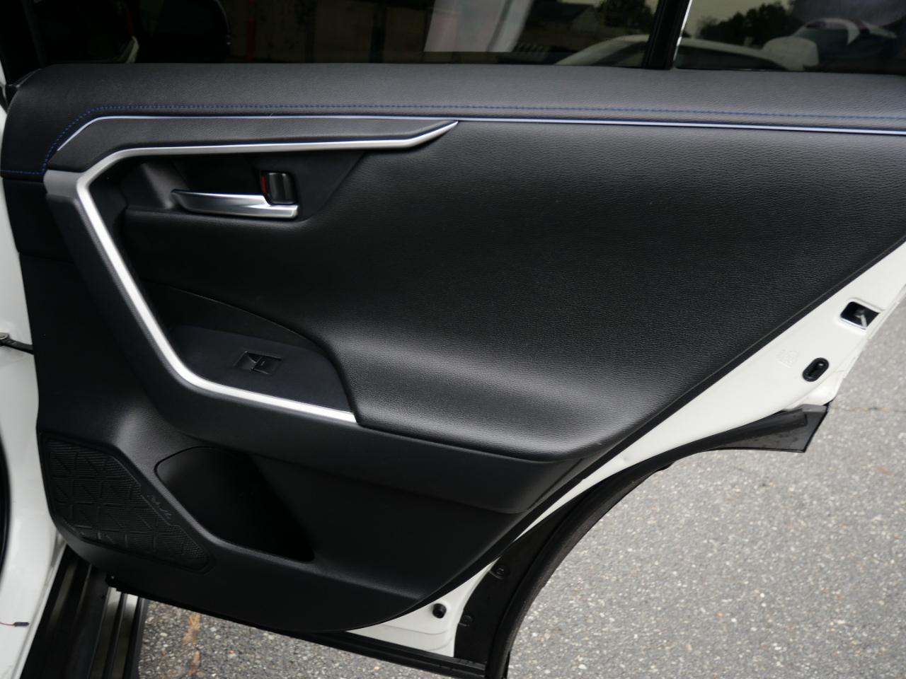 Toyota RAV4 Hybrid XSE AWD (Natl) 2022