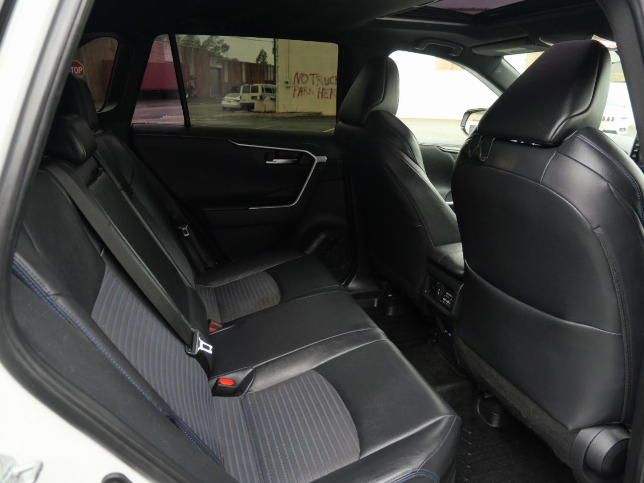 Toyota RAV4 Hybrid XSE AWD (Natl) 2022