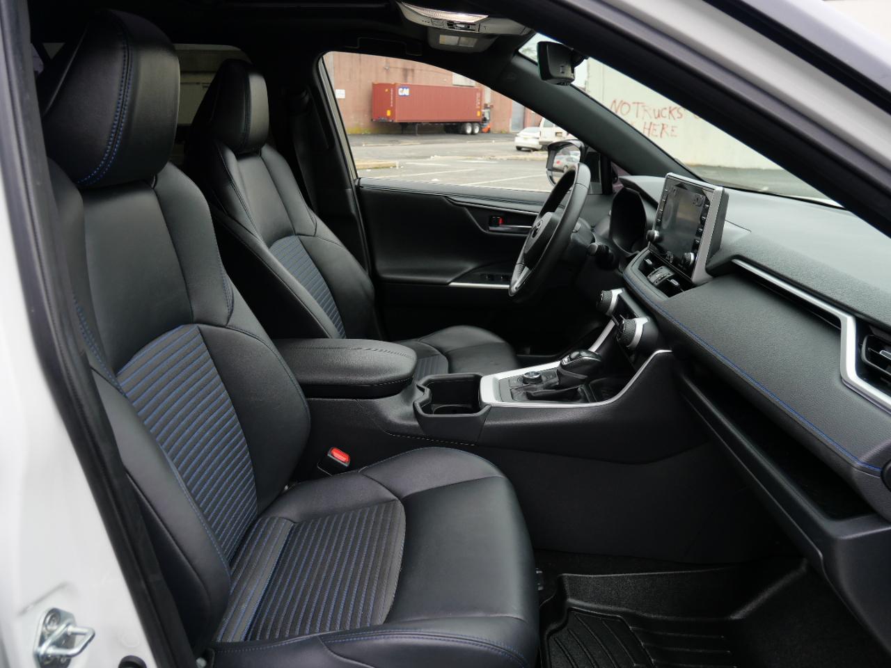 Toyota RAV4 Hybrid XSE AWD (Natl) 2022