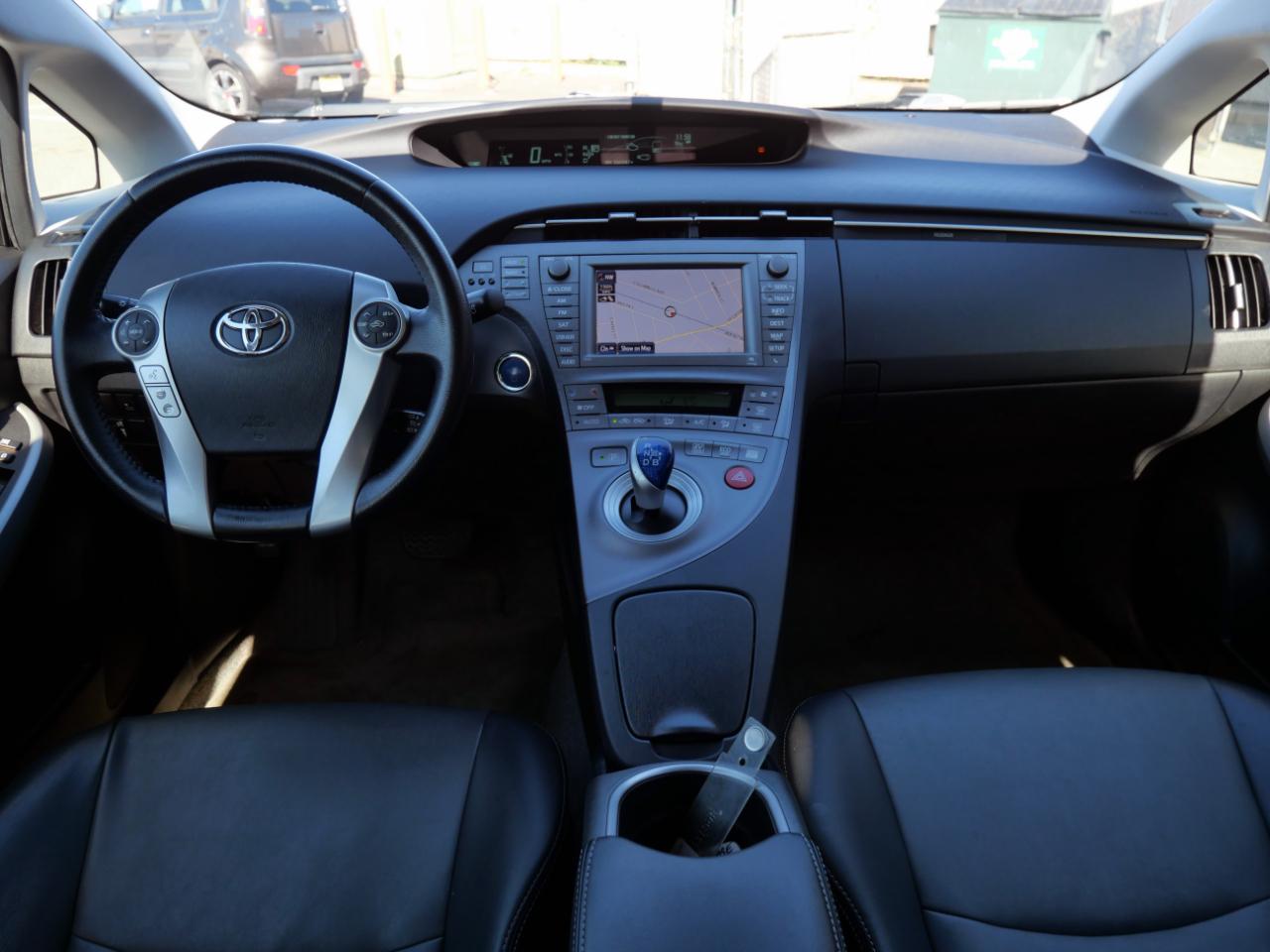 Toyota Prius 5dr HB IV (Natl) 2013