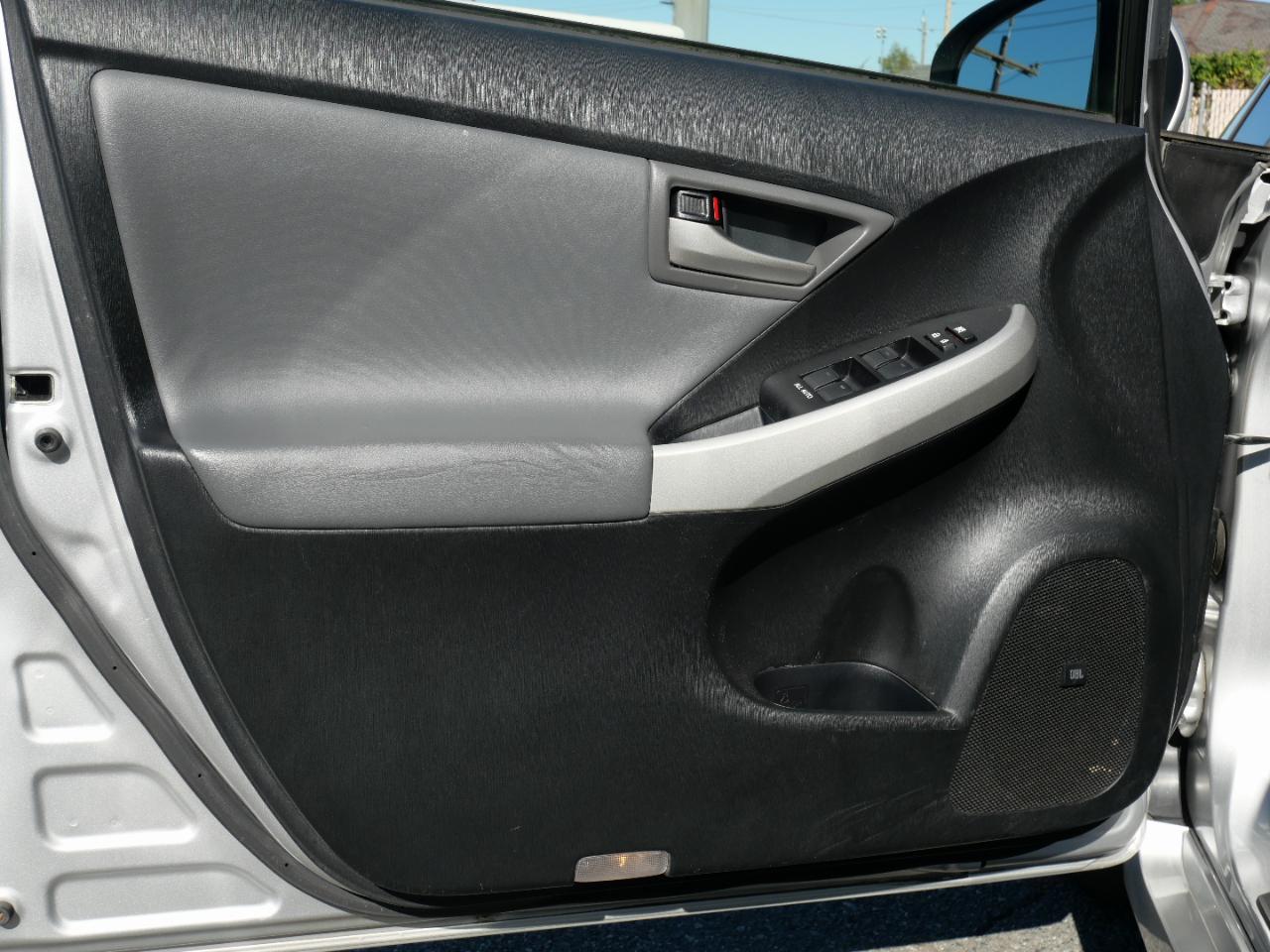 Toyota Prius 5dr HB IV (Natl) 2013