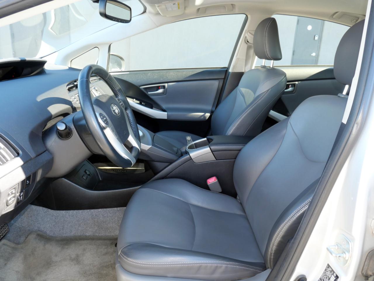 Toyota Prius 5dr HB IV (Natl) 2013