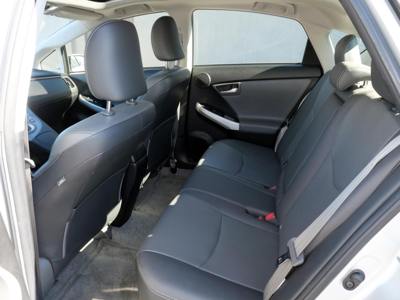 Toyota Prius 5dr HB IV (Natl) 2013