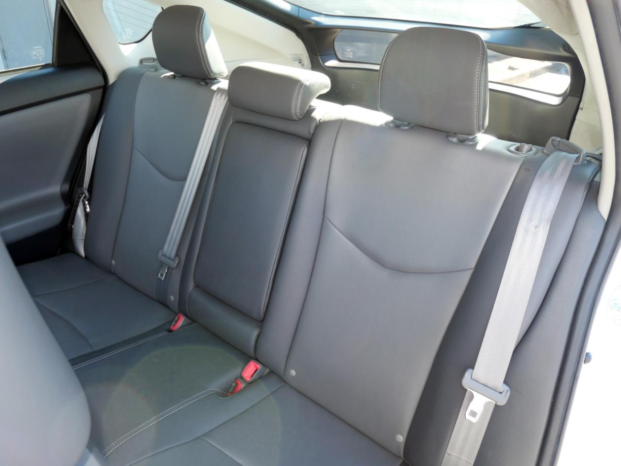 Toyota Prius 5dr HB IV (Natl) 2013