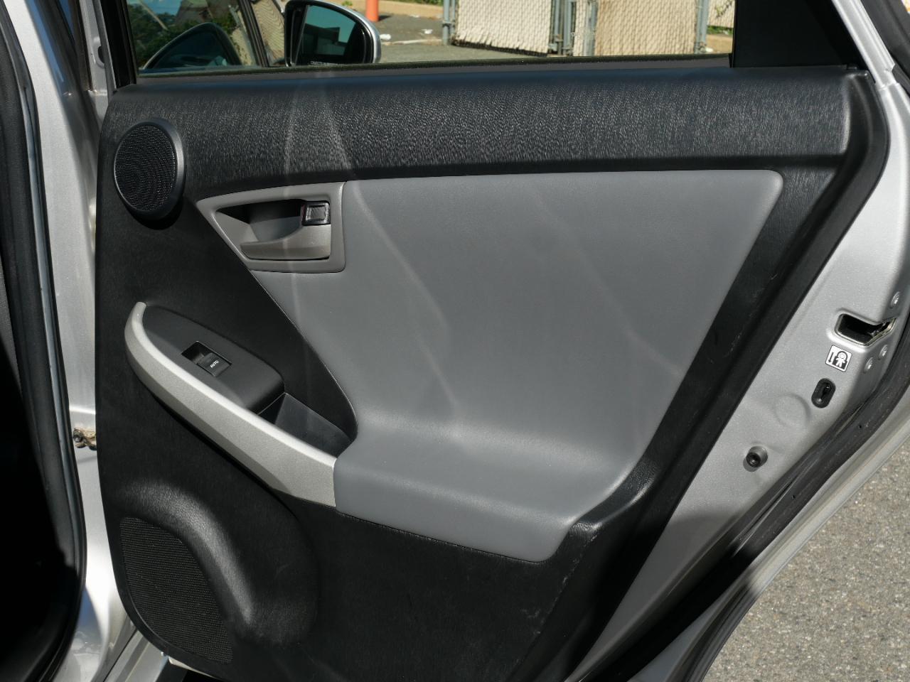 Toyota Prius 5dr HB IV (Natl) 2013