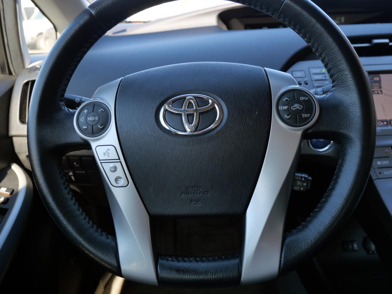 Toyota Prius 5dr HB IV (Natl) 2013