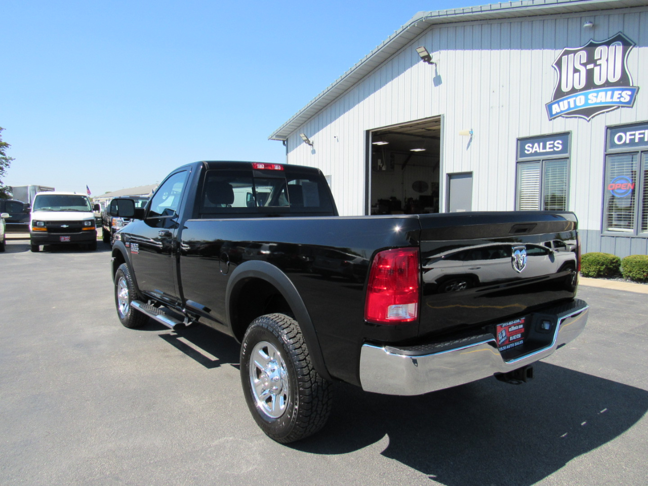 RAM 3500 4WD Reg Cab 140.5" SLT 2013 RAM 3500 4WD Reg Cab 140.5" SLT 2013