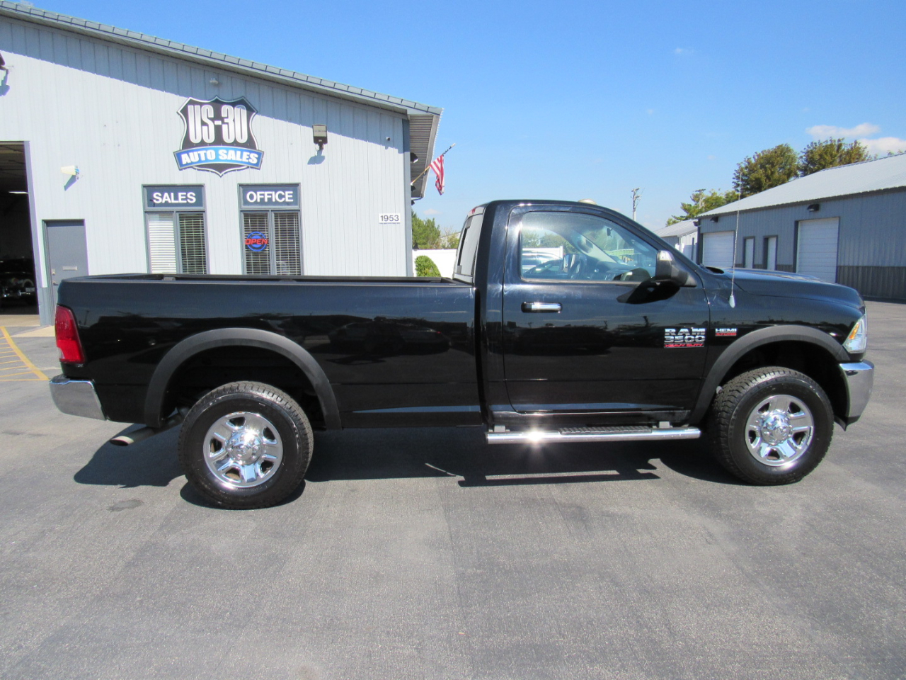 RAM 3500 4WD Reg Cab 140.5" SLT 2013 RAM 3500 4WD Reg Cab 140.5" SLT 2013