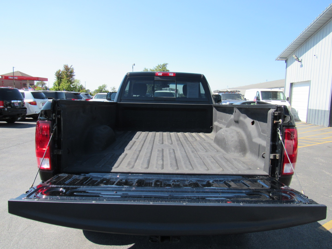 RAM 3500 4WD Reg Cab 140.5" SLT 2013 RAM 3500 4WD Reg Cab 140.5" SLT 2013