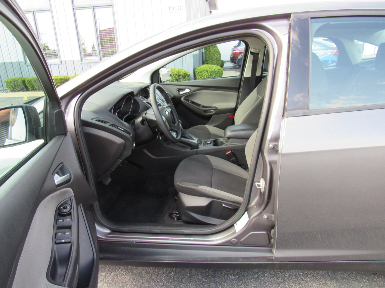 Ford Focus 4dr Sdn SE 2014 Ford Focus 4dr Sdn SE 2014