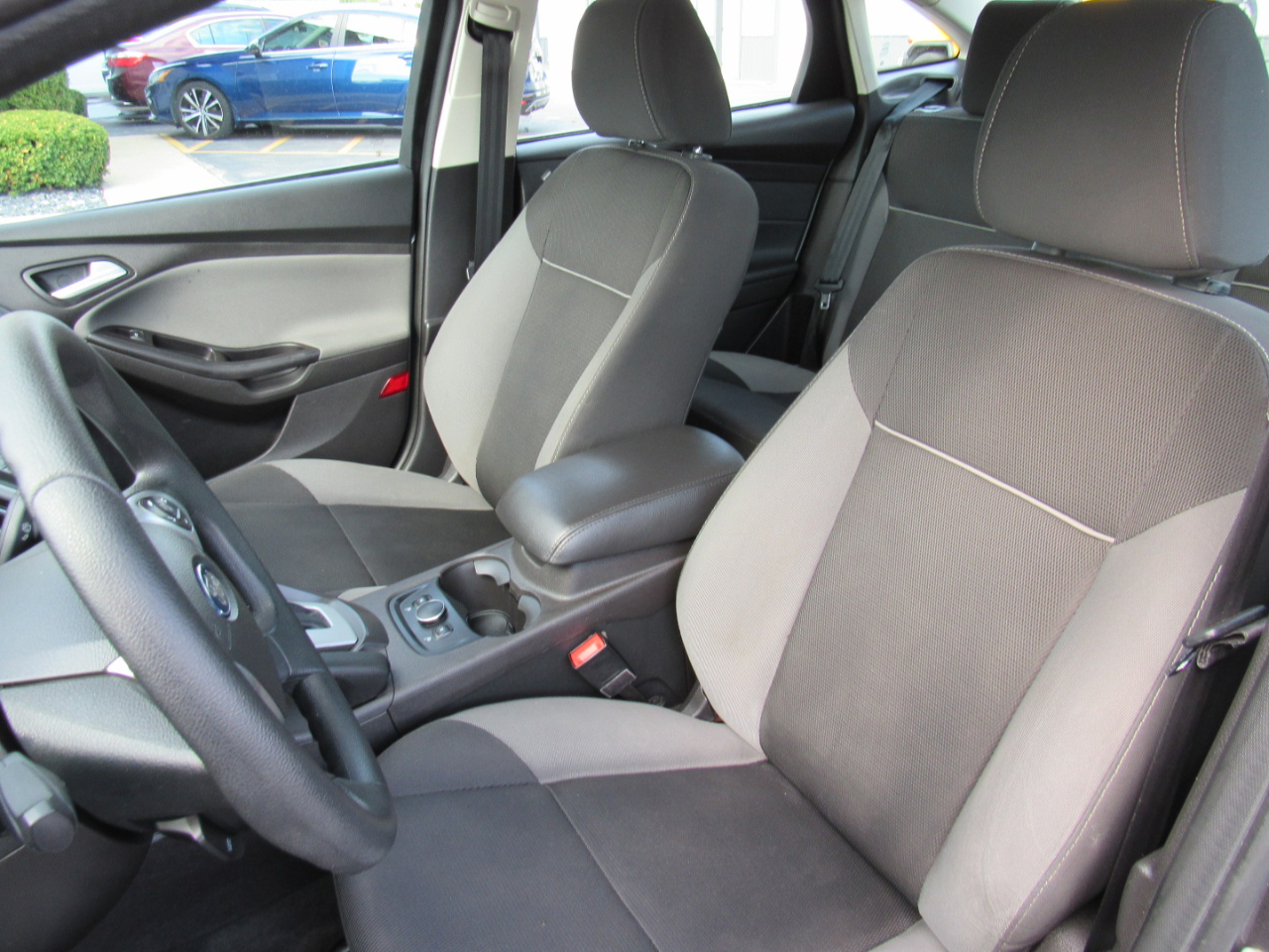 Ford Focus 4dr Sdn SE 2014 Ford Focus 4dr Sdn SE 2014