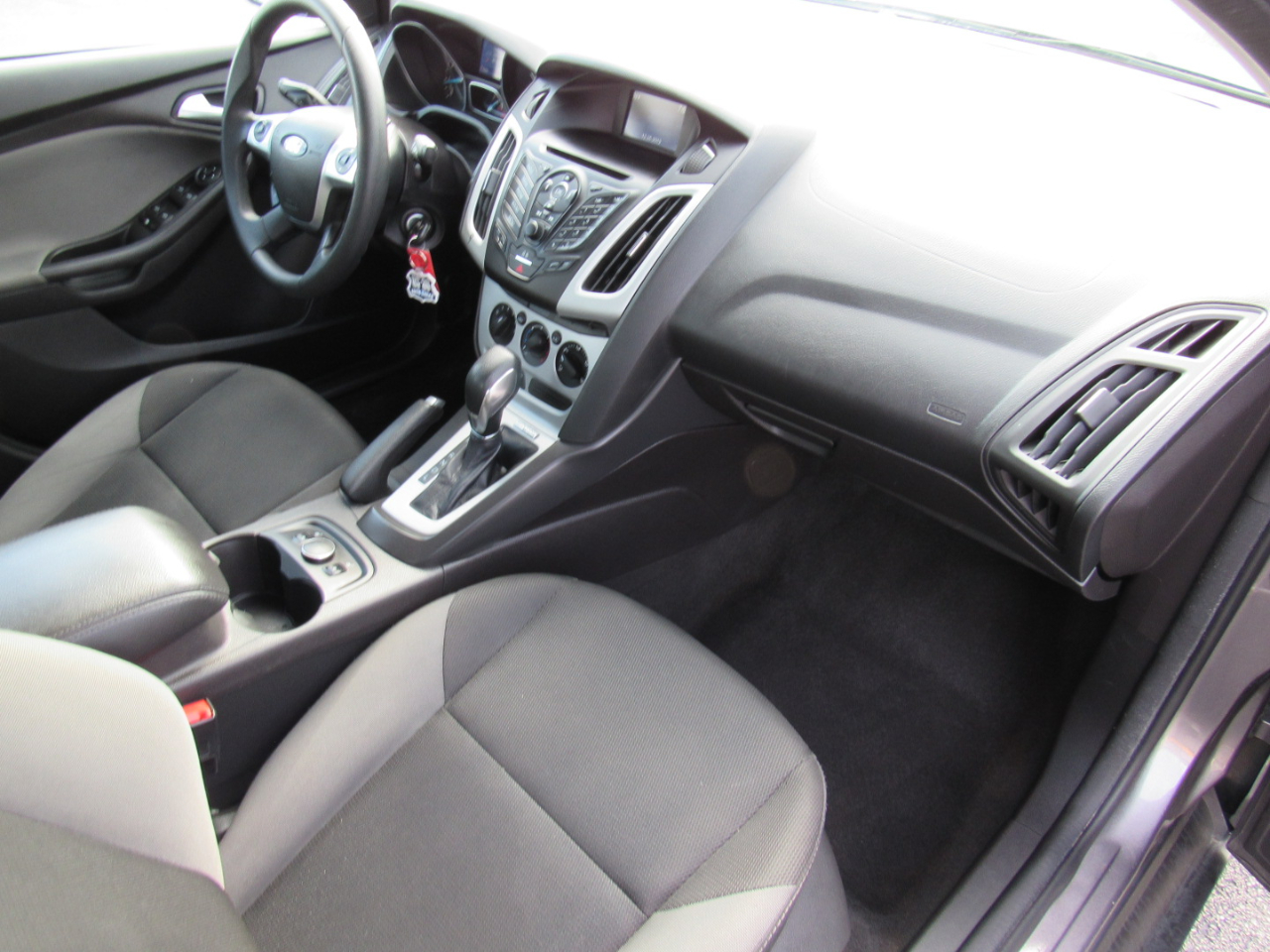 Ford Focus 4dr Sdn SE 2014 Ford Focus 4dr Sdn SE 2014