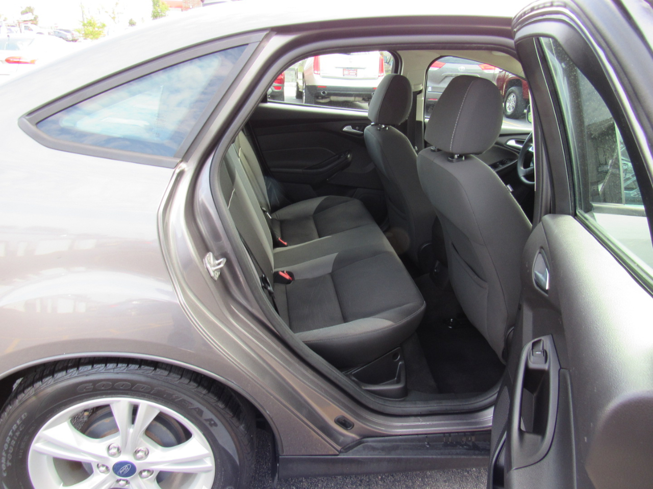 Ford Focus 4dr Sdn SE 2014 Ford Focus 4dr Sdn SE 2014