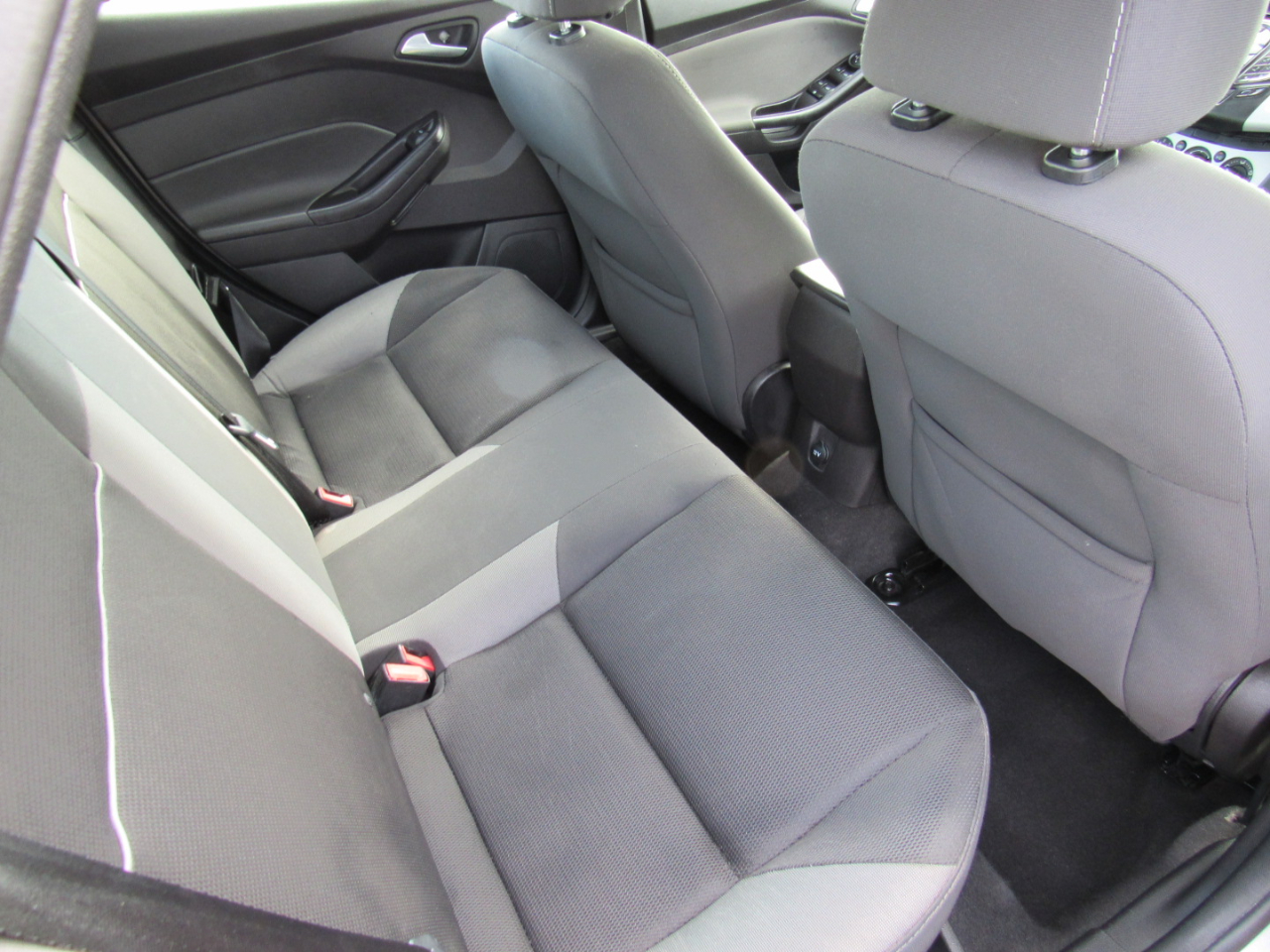 Ford Focus 4dr Sdn SE 2014 Ford Focus 4dr Sdn SE 2014