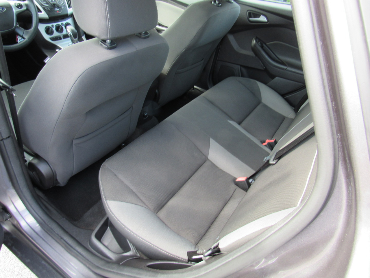 Ford Focus 4dr Sdn SE 2014 Ford Focus 4dr Sdn SE 2014