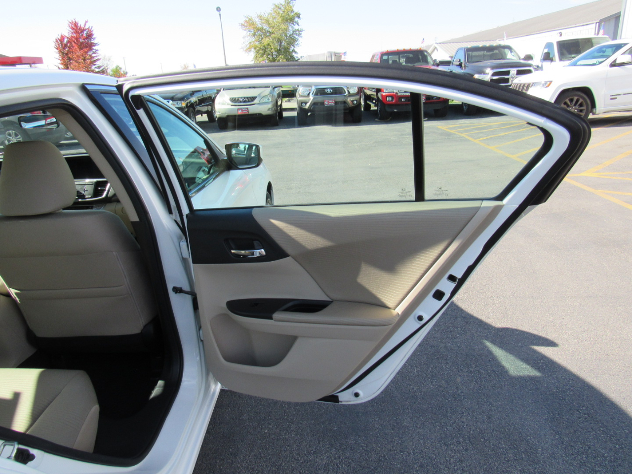 Honda Accord Sedan 4dr I4 CVT LX 2015 Honda Accord Sedan 4dr I4 CVT LX 2015