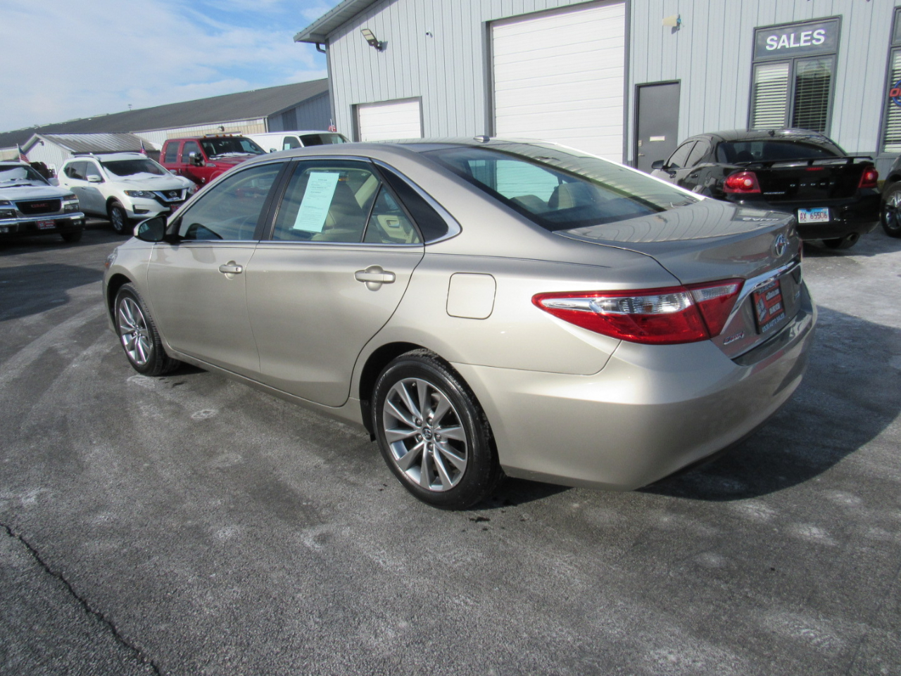 Toyota Camry XLE Auto (Natl) 2017