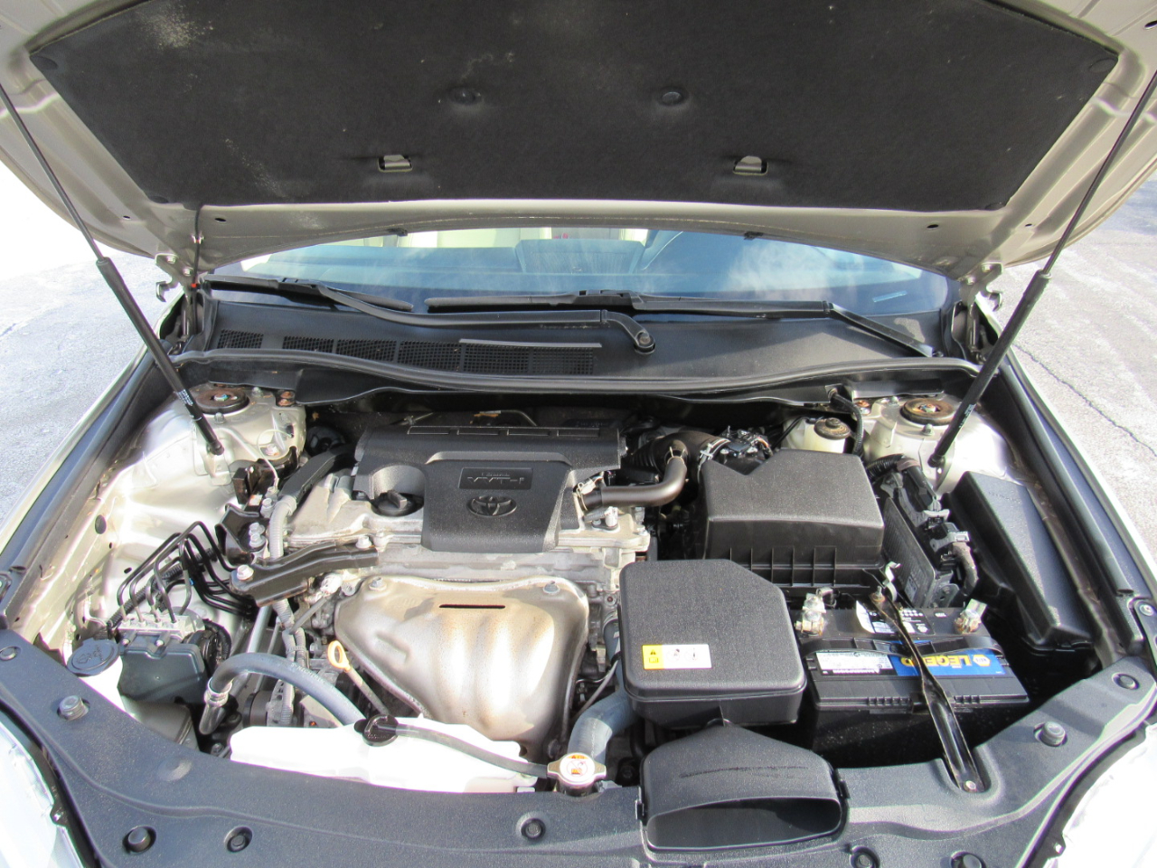 Toyota Camry XLE Auto (Natl) 2017