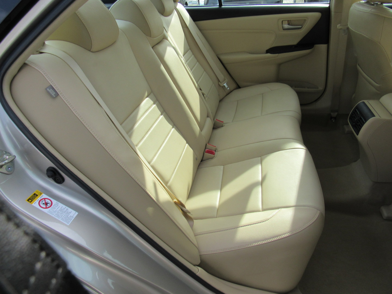 Toyota Camry XLE Auto (Natl) 2017