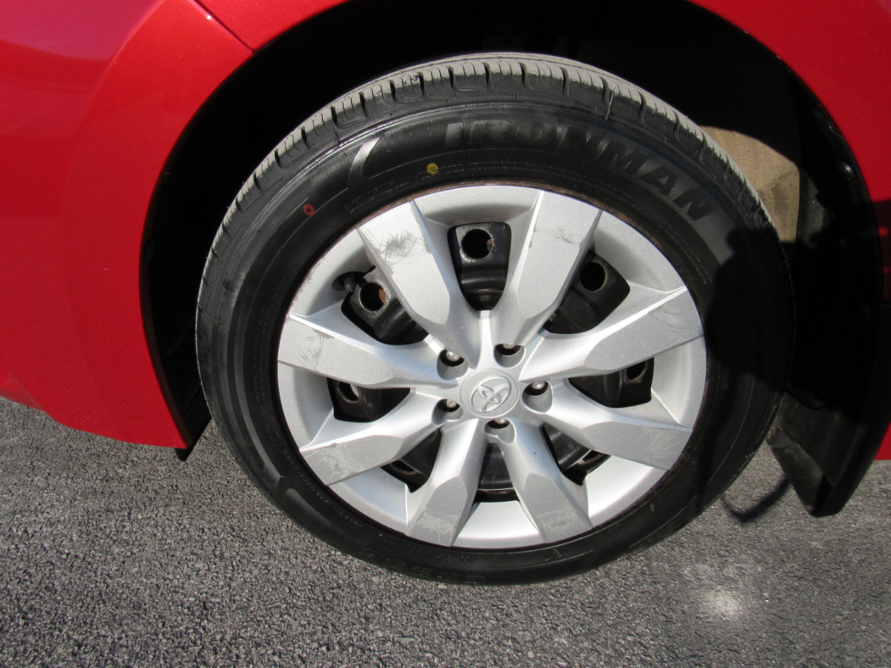 Toyota Corolla 4dr Sdn CVT LE Premium (Natl) 2015