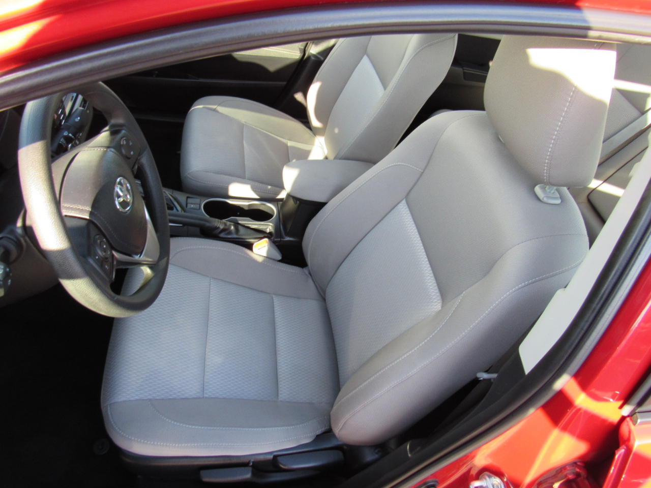 Toyota Corolla 4dr Sdn CVT LE Premium (Natl) 2015