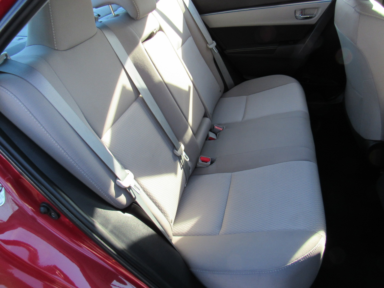 Toyota Corolla 4dr Sdn CVT LE Premium (Natl) 2015