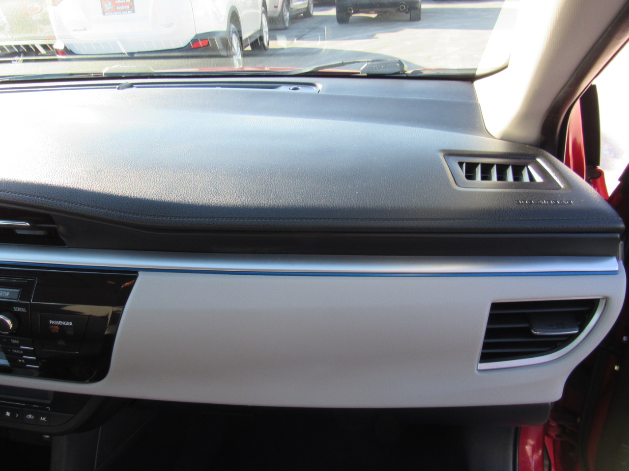 Toyota Corolla 4dr Sdn CVT LE Premium (Natl) 2015