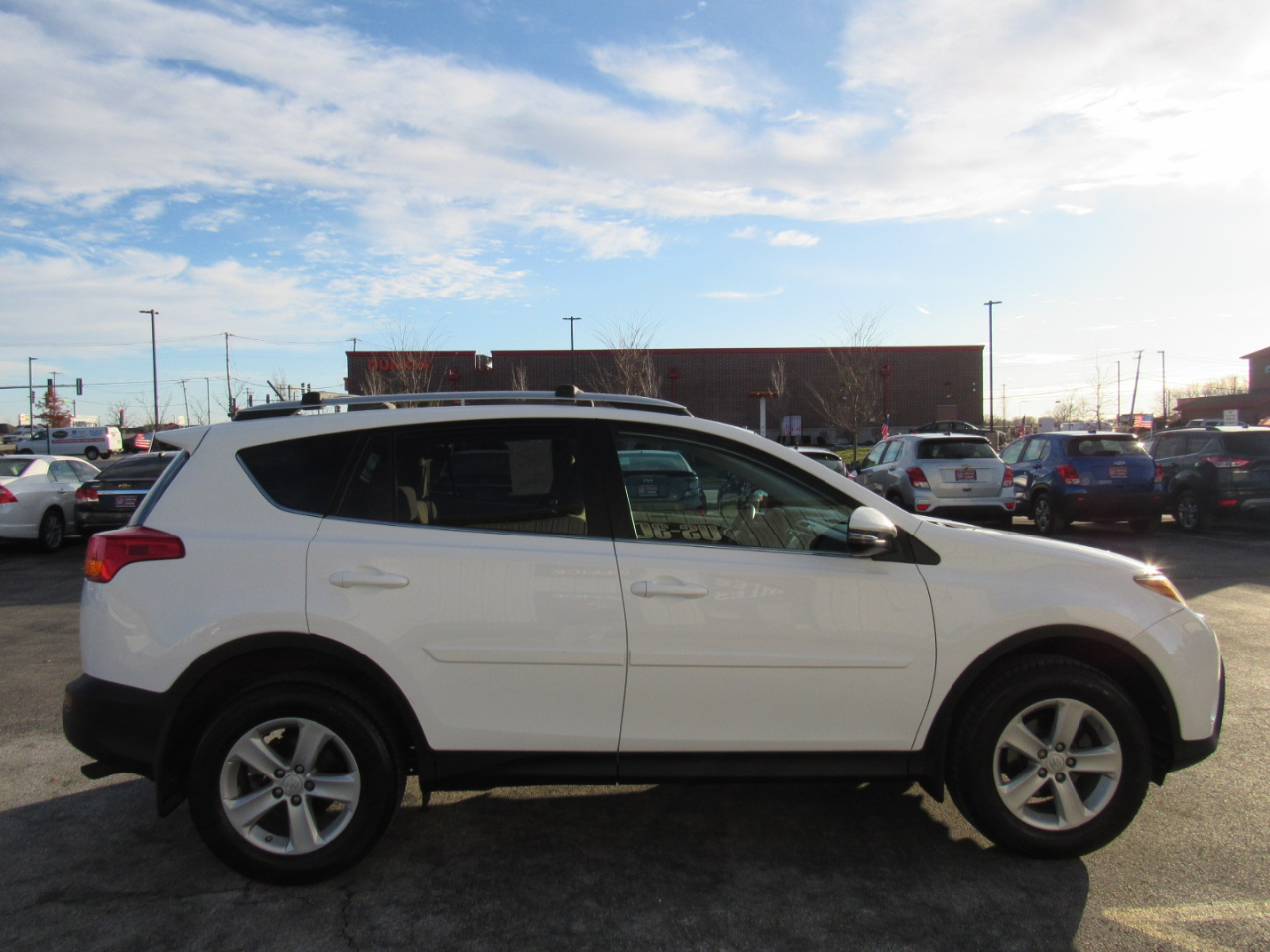 Toyota RAV4 AWD 4dr XLE (Natl) 2013